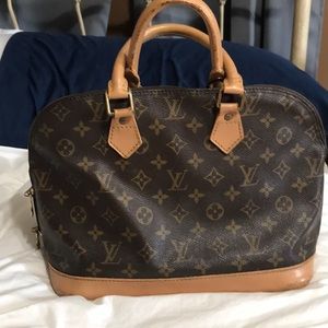 Louis Vuitton alma